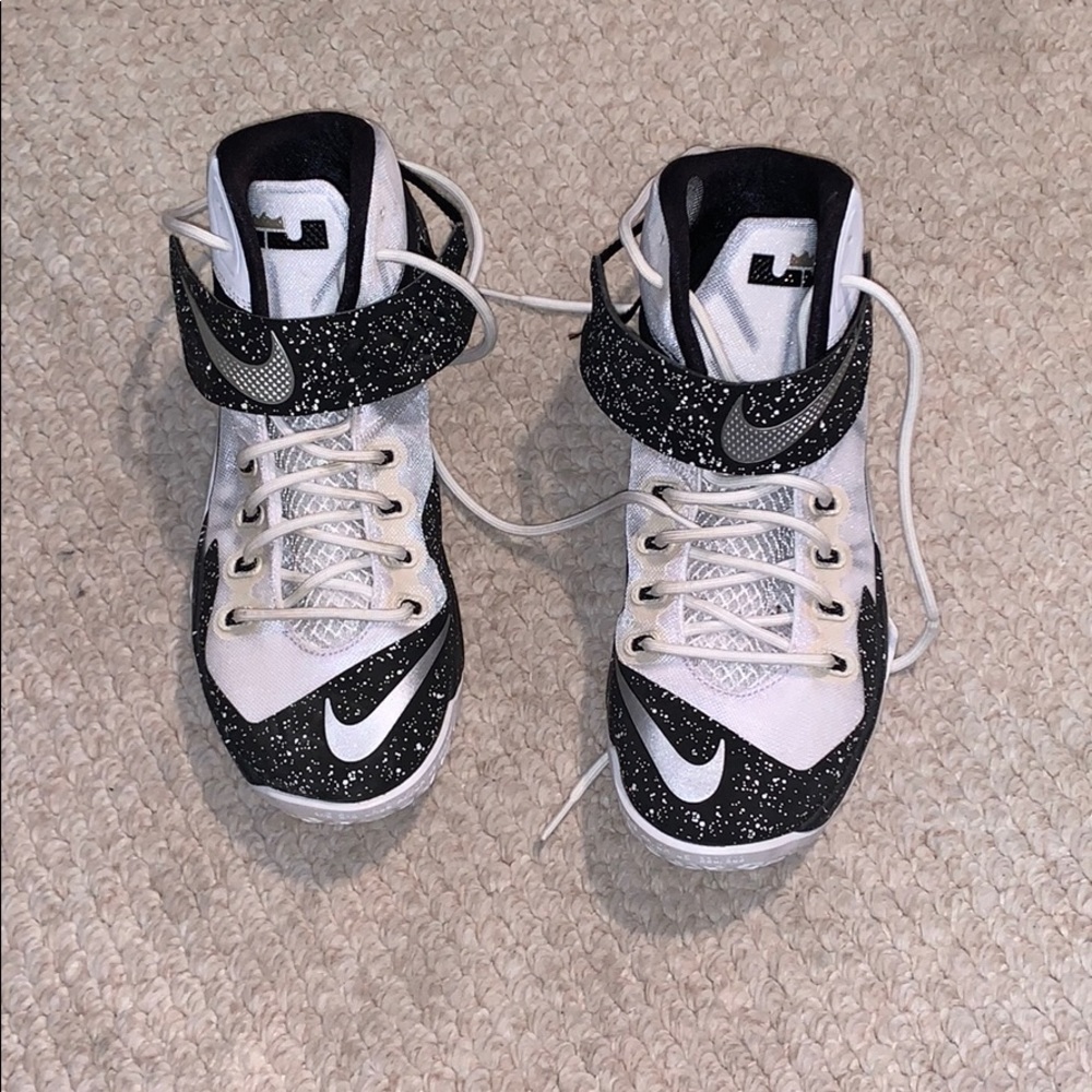 Lebron’s Nike Basketball Shoes